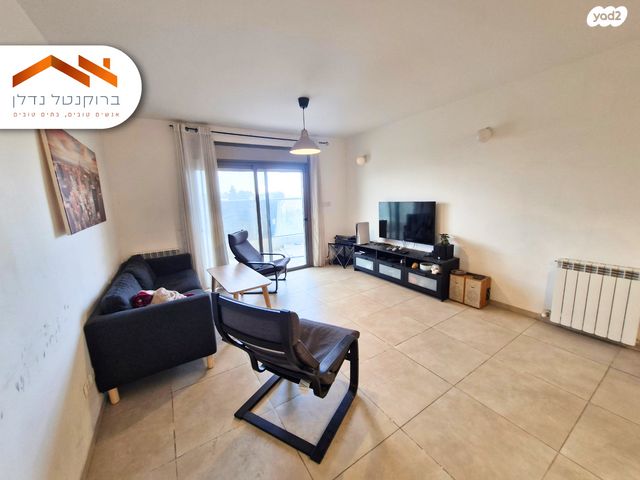 פרופ' יום טוב עסיס 