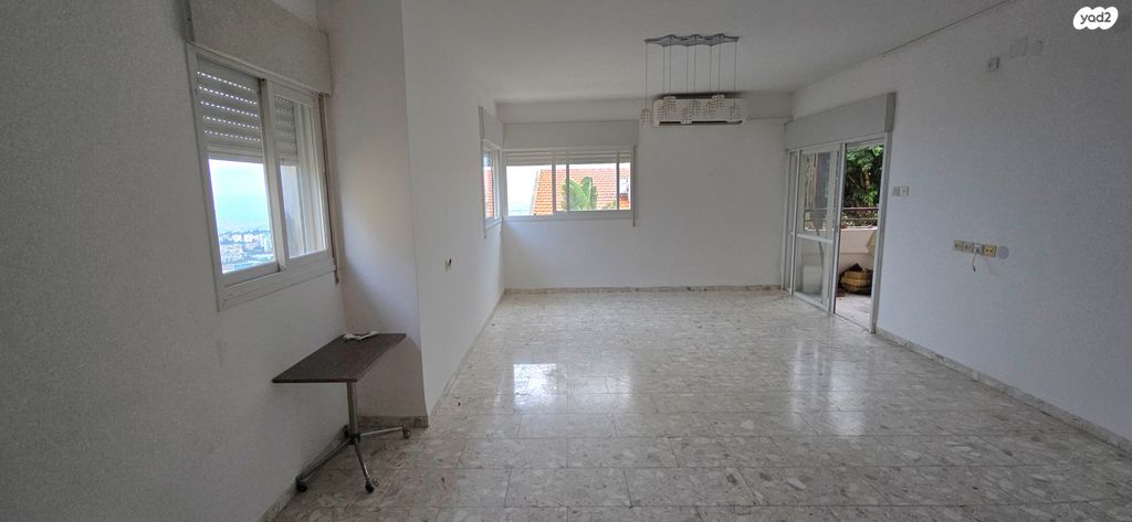 דירה, יקינטון, אחוזה, חיפה