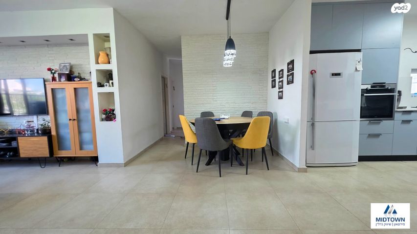 דירה, הגליל, דובדבן הכפר, כפר סבא