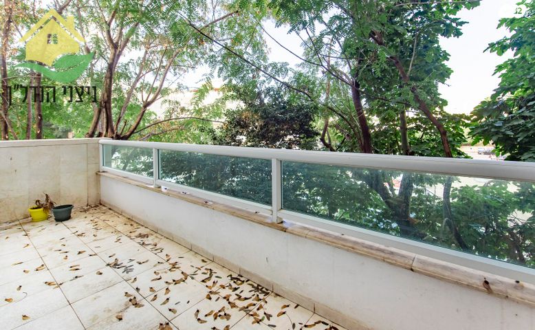 דירה, אריה בן אליעזר 40, נווה יהושע, ערמונים, רמת גן