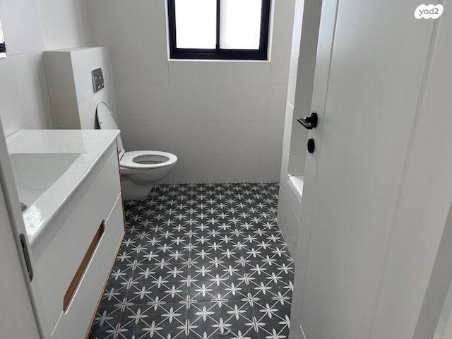 דופלקס, תל מונד