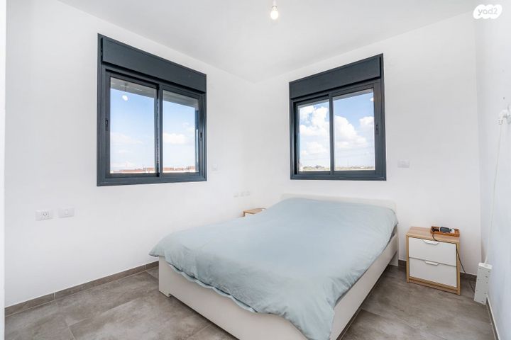 דירה, מור, אור ים, אור עקיבא