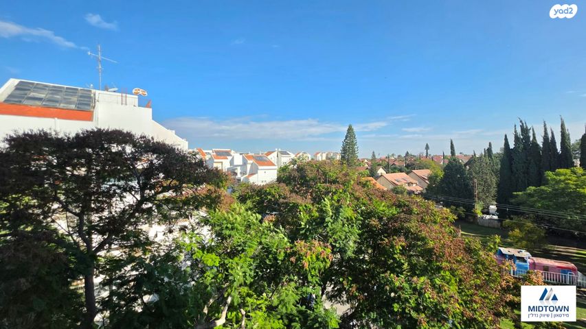 דירה, הגליל, דובדבן הכפר, כפר סבא