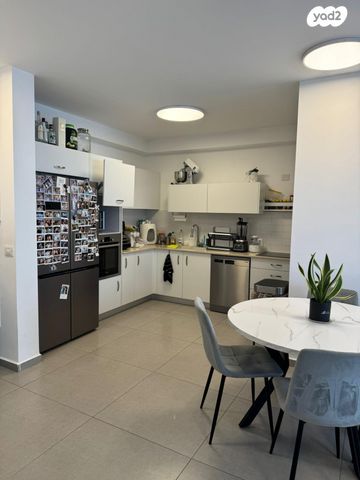 דירה, משה לוי 19, נאות שמיר, רמלה