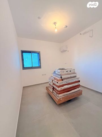 דירה, ש"י עגנון, שיכון רסקו, קרית אונו