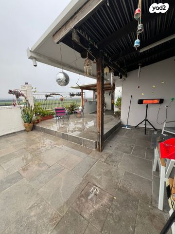 גג/ פנטהאוז, הזמיר, נהריה הירוקה, נהריה