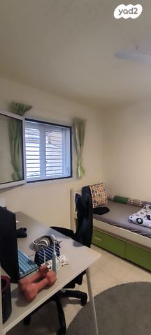 דו משפחתי, בנימינה גבעת עדה