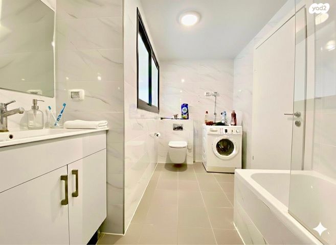 דירה, שדרות מנחם בגין 26, גבעת אולגה, חדרה