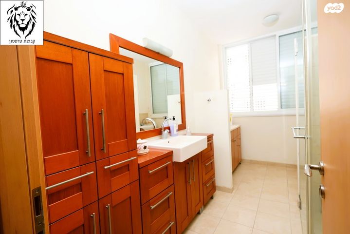 דירה, ב' / צפון מערב העיר, רחובות