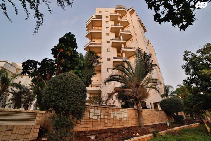 דירה, גולדה מאיר 27, קרית אילון, חולון