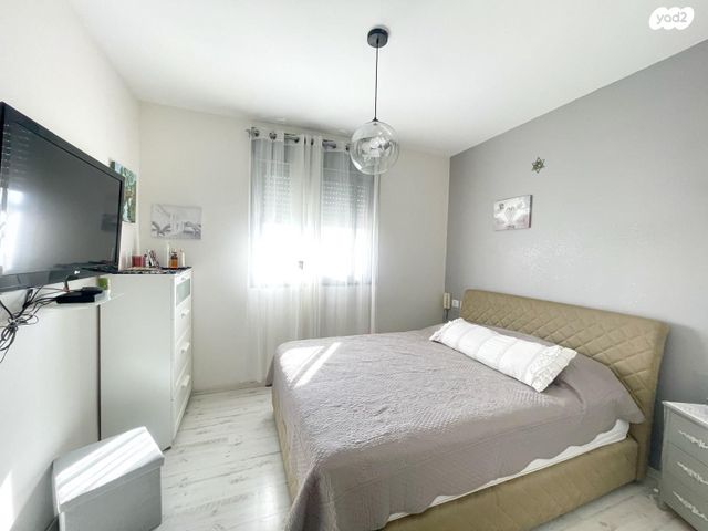 דירה, חזון אי"ש, רחובות הצעירה, רחובות