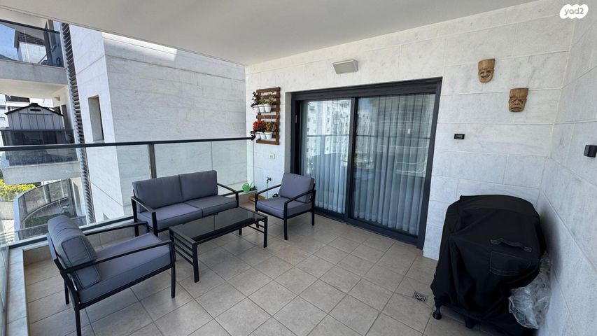 דירה, גדרה מזרח, גדרה