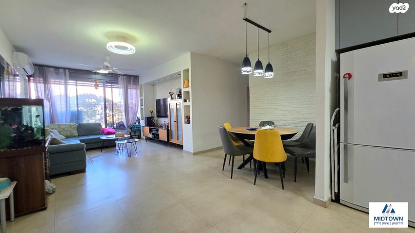 דירה, הגליל, דובדבן הכפר, כפר סבא