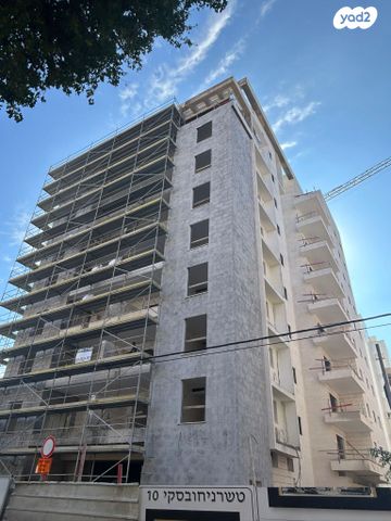 טשרניחובסקי 10