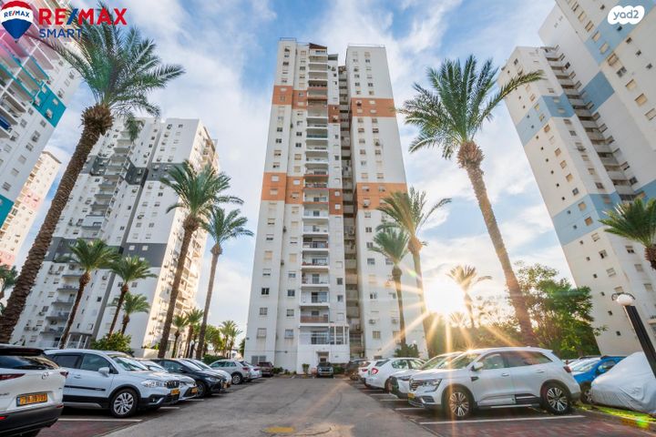 דירה, יגאל אלון, לב מוצקין, בנה ביתך, קרית מוצקין