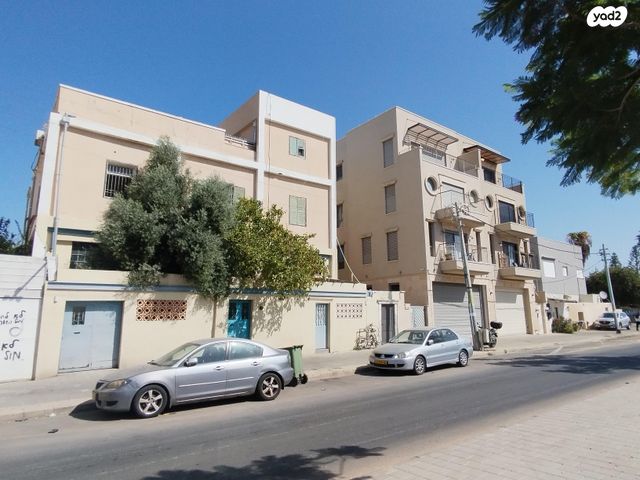 גג/ פנטהאוז, מכללת תל אביב יפו, דקר, תל אביב יפו