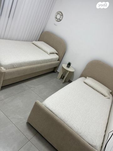 דירה, יצחק שמיר, נווה שרון / שער העיר, נתיבות