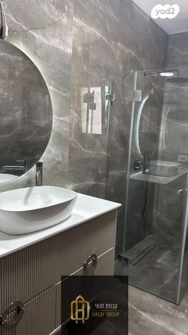 דירת גן, שושנה דמארי 3, קרית האמנים, מצליח, רמלה