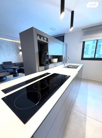 דירה, בינתחומי, הרצליה