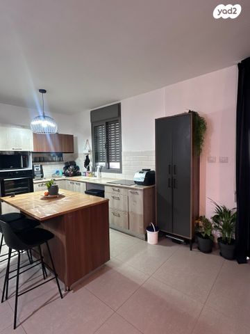 נתיבות מערב