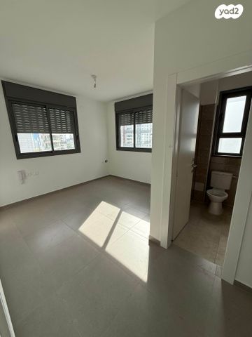 דירה, עיר היין, אשקלון