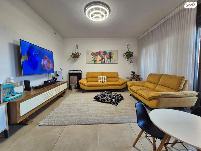 דירה, מבצע יפתח 2, פתח תקווה