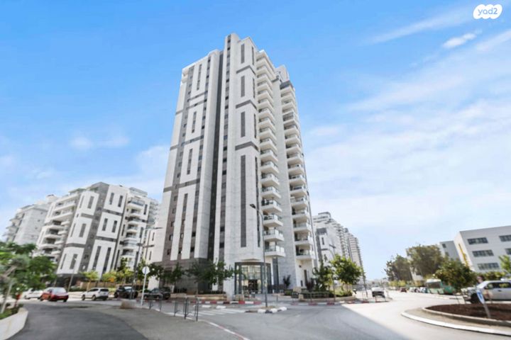 דירה, שלמה לוי, נרקיסים, ראשון לציון