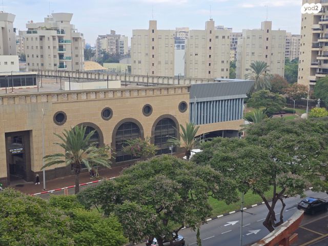 דירה, גולדה מאיר, קרית אילון, חולון