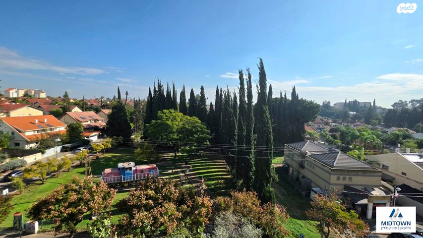 דירה, הגליל, דובדבן הכפר, כפר סבא