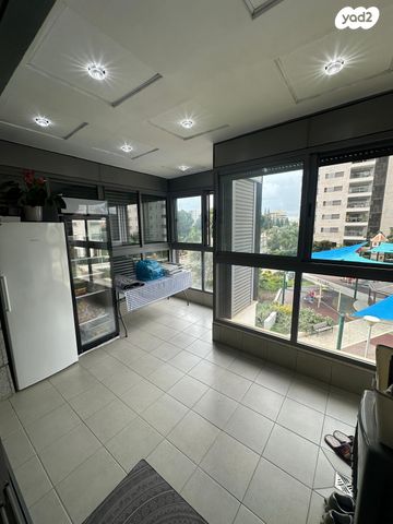 דירה, היובל, שרונה, רחובות