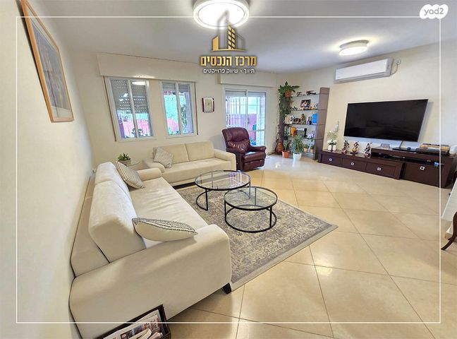 בית פרטי/ קוטג', שמואל תמיר כצנלסון, פסגת זאב, ירושלים