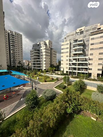 היובל, שרונה