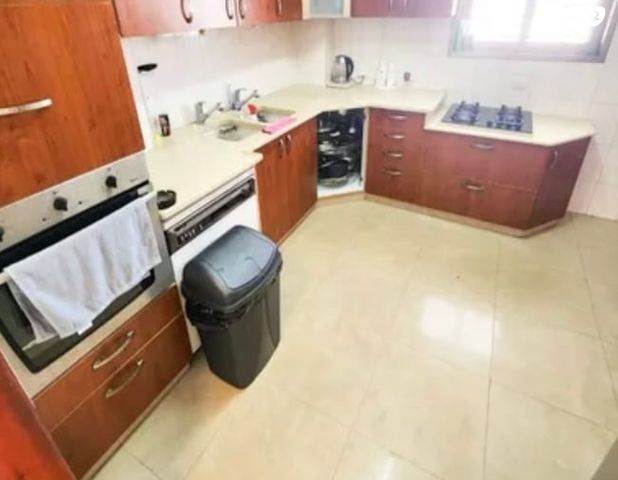 דירה, הרב עוזיאל 8, בת ים