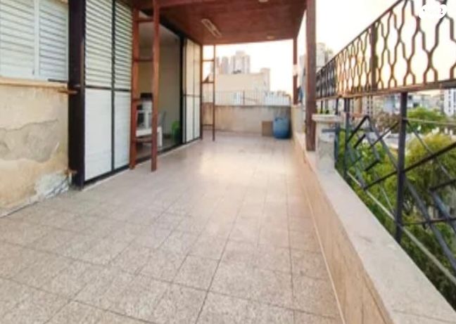 דירה, הרב עוזיאל 8, בת ים