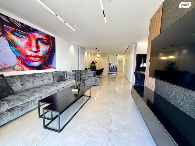 גג/ פנטהאוז, יוסף בורג, נווה זאב, נאות אילן, באר שבע