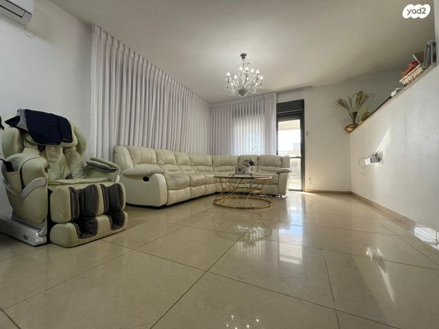 דירת גן, מרכז עפולה עלית, עפולה