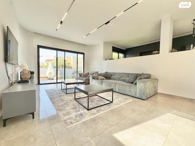 יוסף שפרינצק 