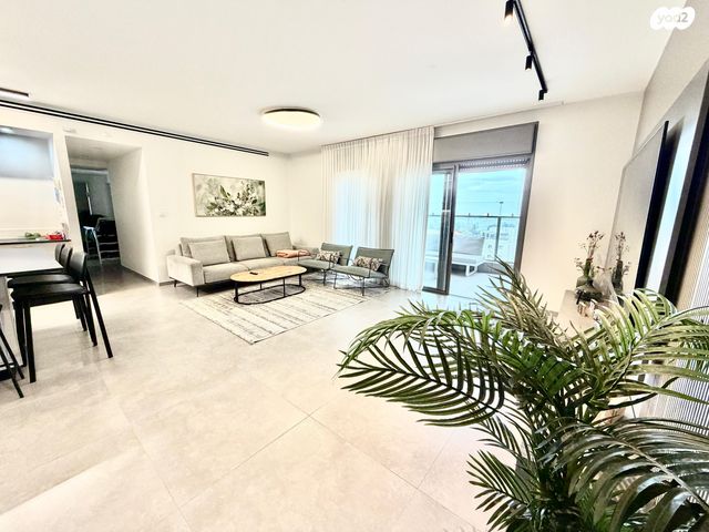 דירה, אבן גבירול, רחובות