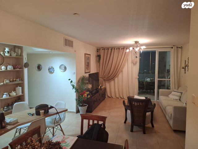 מבוא המלך עומרי 