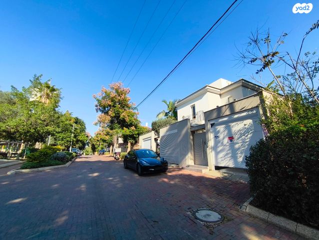 בית פרטי/ קוטג', לסטר/רבוצקי, רעננה