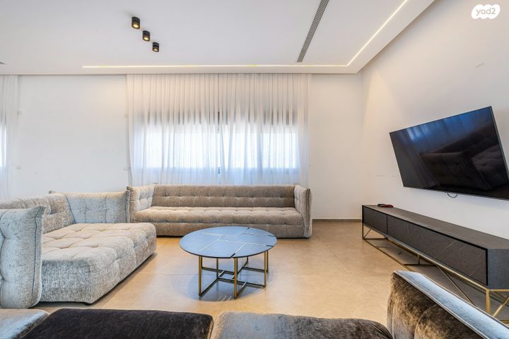 גג/ פנטהאוז, הבנים 7, מרכז העיר, חדרה