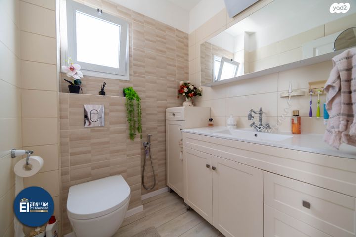 דירה, דוד טבצ'ניק, נווה גן, פתח תקווה