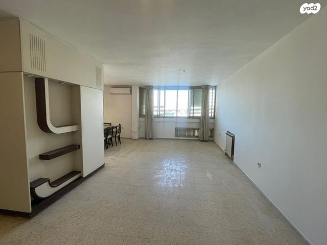 דירה, הרב הרצוג, בבלי, תל אביב יפו