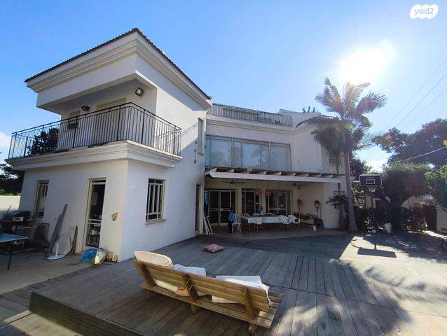 בית פרטי/ קוטג', לסטר/רבוצקי, רעננה