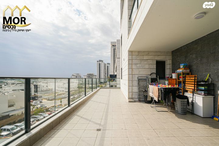 דירה, נאות רבין, יבנה