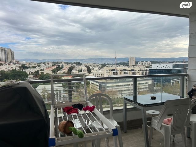 דירה, יגאל ידין 9, המגינים, מודיעין מכבים רעות