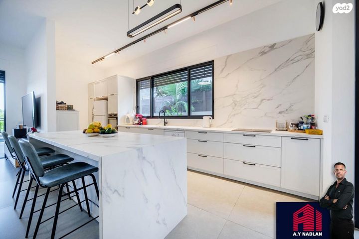 בית פרטי/ קוטג', אהרון אוזן, נחלת יהודה, ראשון לציון