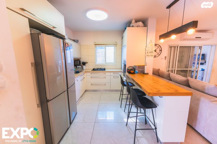 דירת גן, דרך אפרתה 21, רובע ד', אריאל