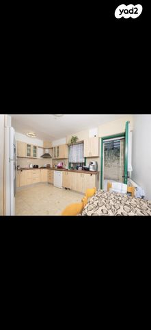 גג/ פנטהאוז, יוסף חכמי, בית וגן, ירושלים