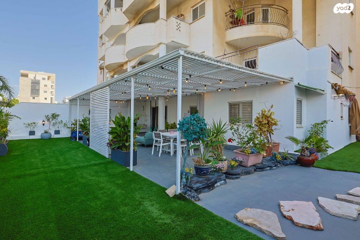 דירת גן, הוד השרון